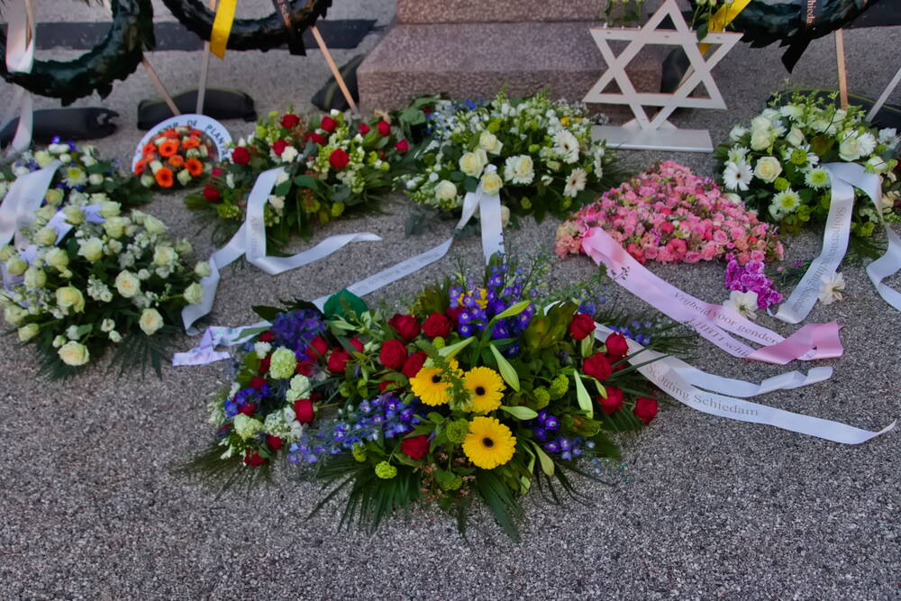 Scouting Aleida Schiedam ondersteunde bij de dodenherdenking op 4 mei