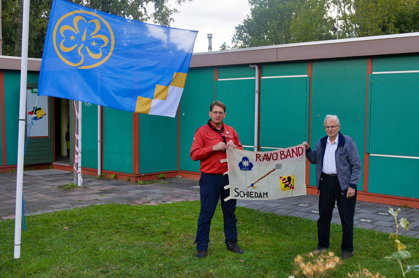 Op 14 september 2025 ontving Scouting Aleida van Bert van der Lugt het historische vaandel van de Ravo padvindstersband